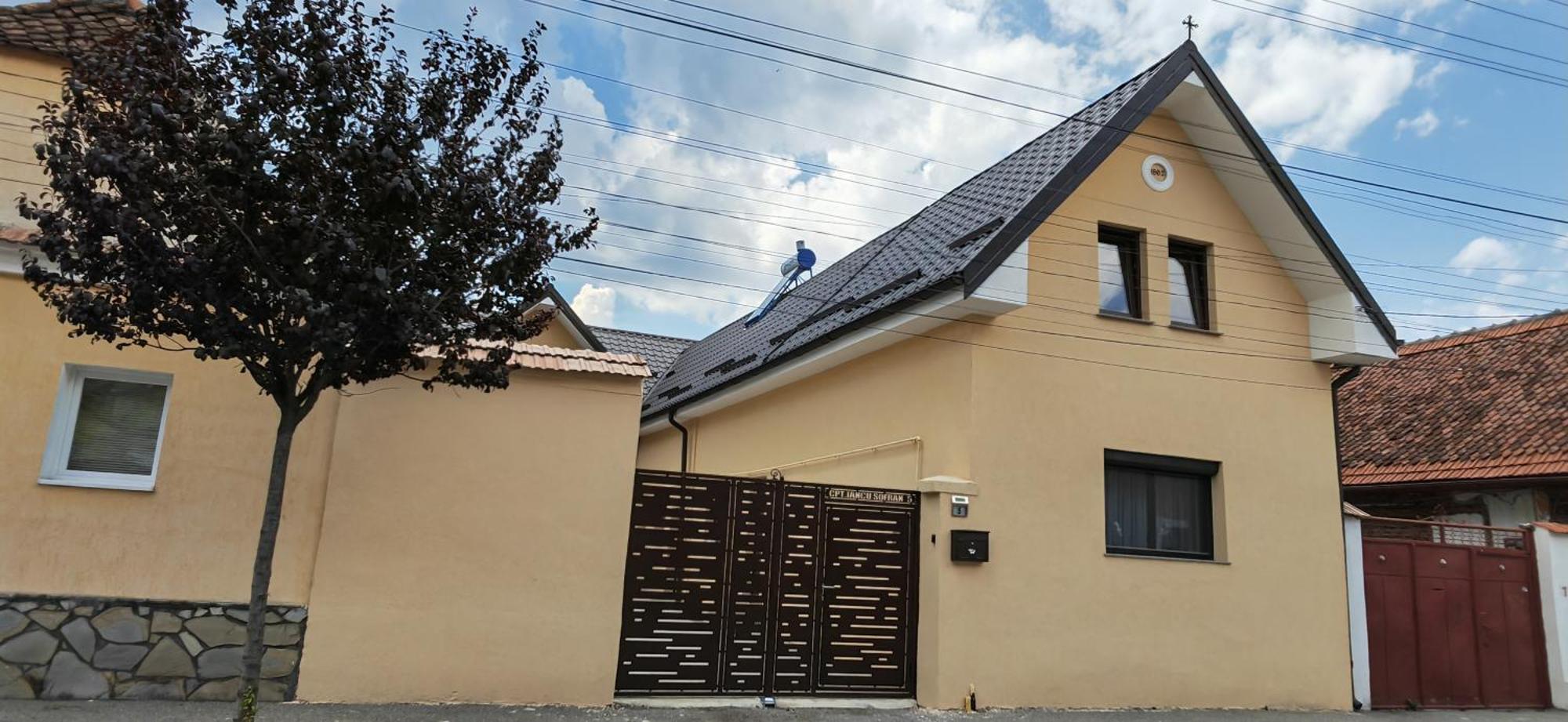 Villa Casa Ramo Rîşnov Exterior foto